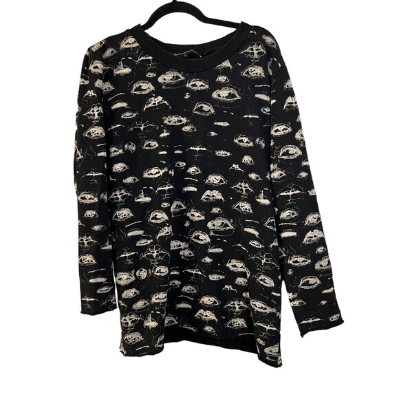 Romance Was Born Abstract Eye Lips Long Sleeve Heavyweight Shirt Women's Large - Picture 1 of 4